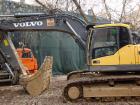 Компания Техоптимум-демонтаж строения.
Экскаватор VOLVO 380 компании Техоптимум.