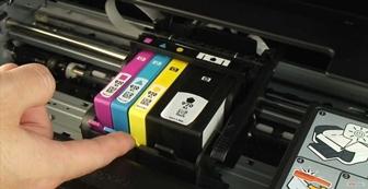 HP пытается заставить владельцев принтеров перейти на оригинальные картриджи