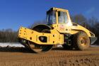 Компания Техоптимум-дорожные работы.
Грунтовый каток BOMAG BW 219 D-4 компании Техоптимум.
