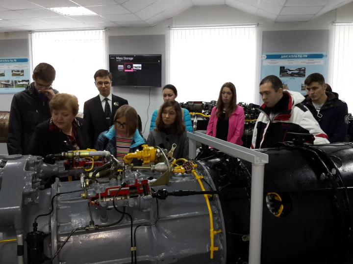 Студенты УГАТУ побывали в цехах Уфимского моторостроительного производственного объединения