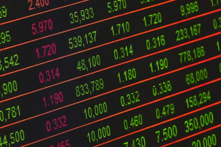 Цена нефти Brent на бирже ICE в Лондоне упала до 26,94 доллара за баррель